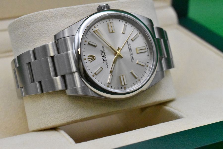 Rolex Oyster Perpetual 124300